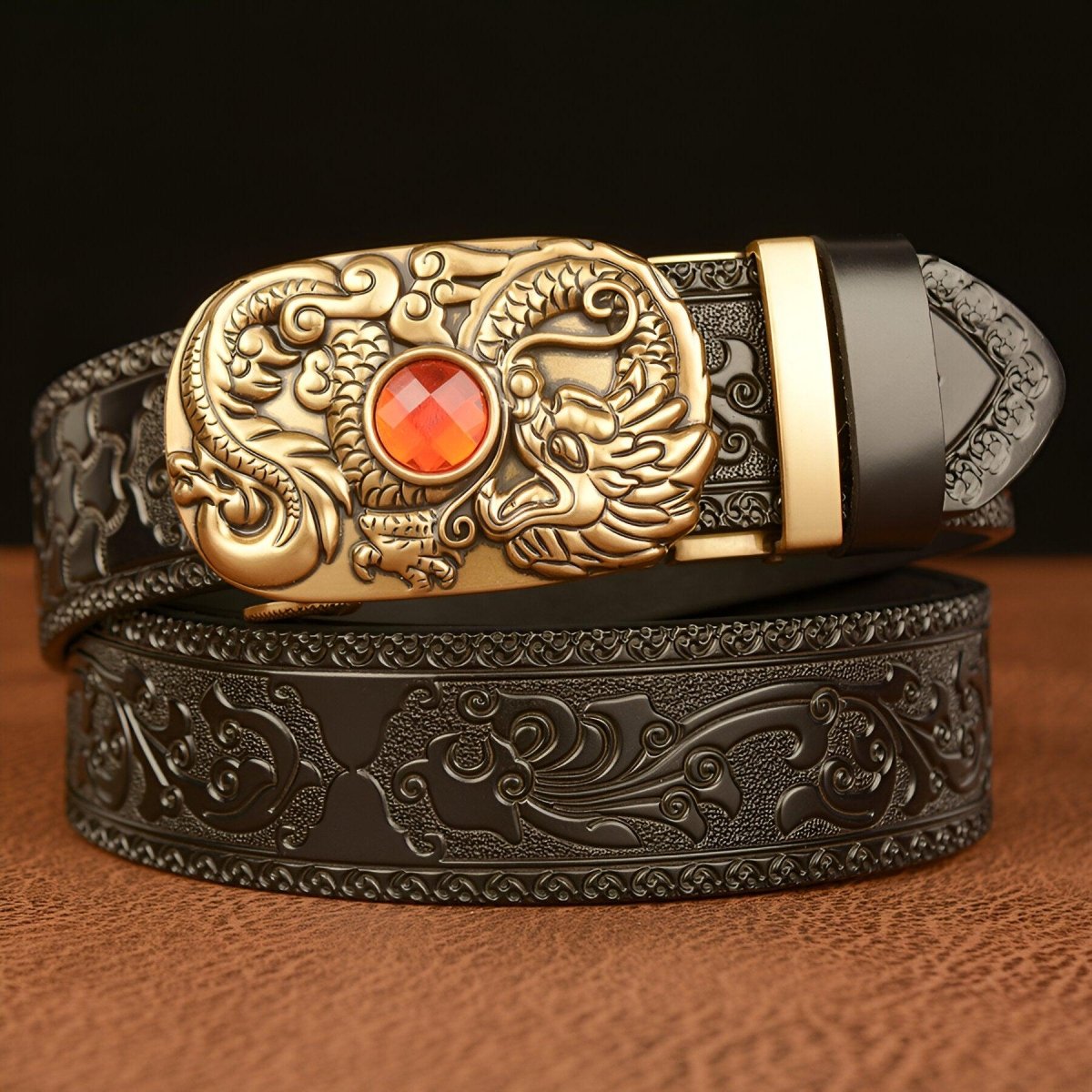 Belt Esprit Animal ornée d'a pierre to motif Dragon, model Ellerey - Zictor
