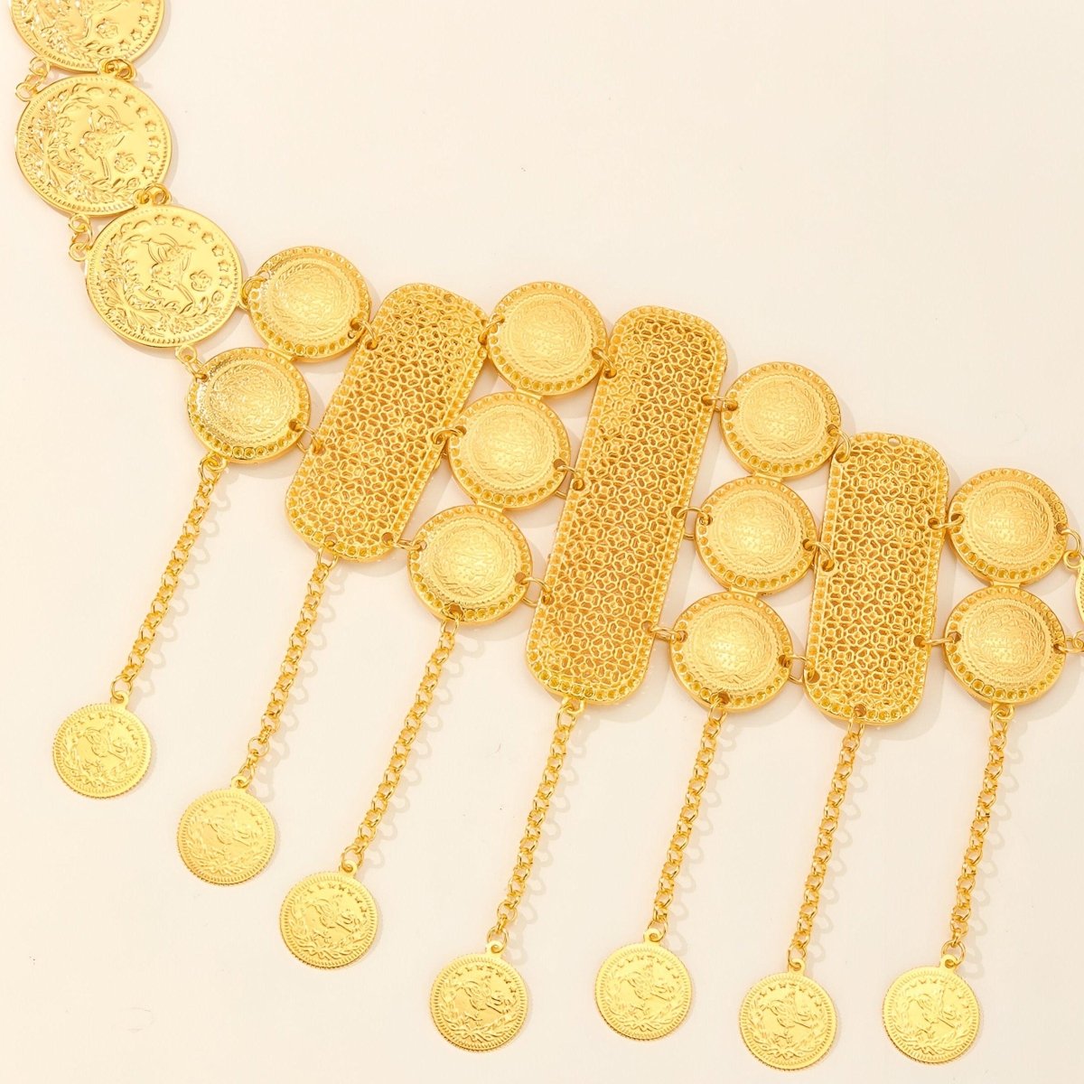 Belt Alternant Medaillons And Plaquettes Golden With Pendentifs Model Taj by Zictor