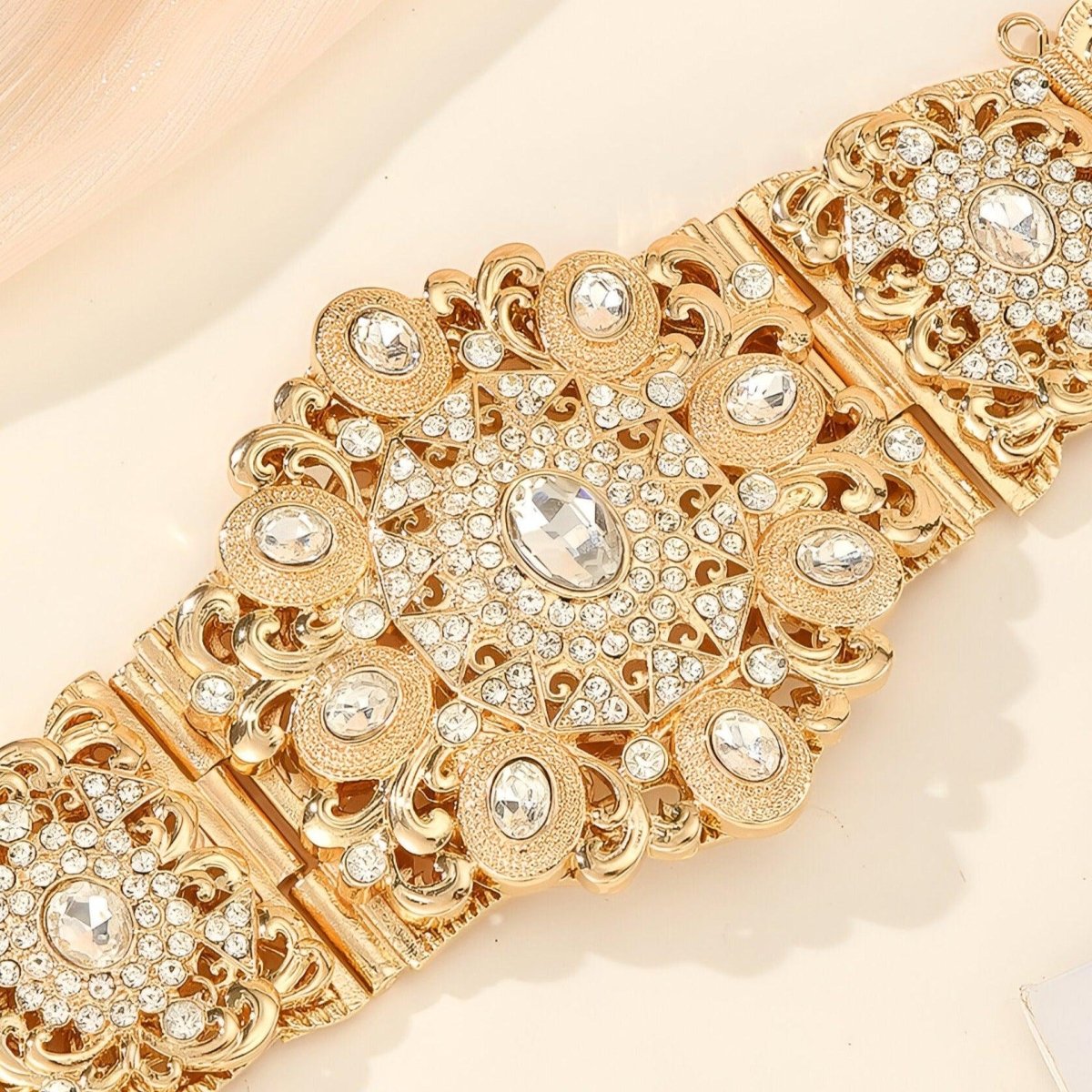 Belt Golden Incrustee Of Strass Model Ariely by Zictor