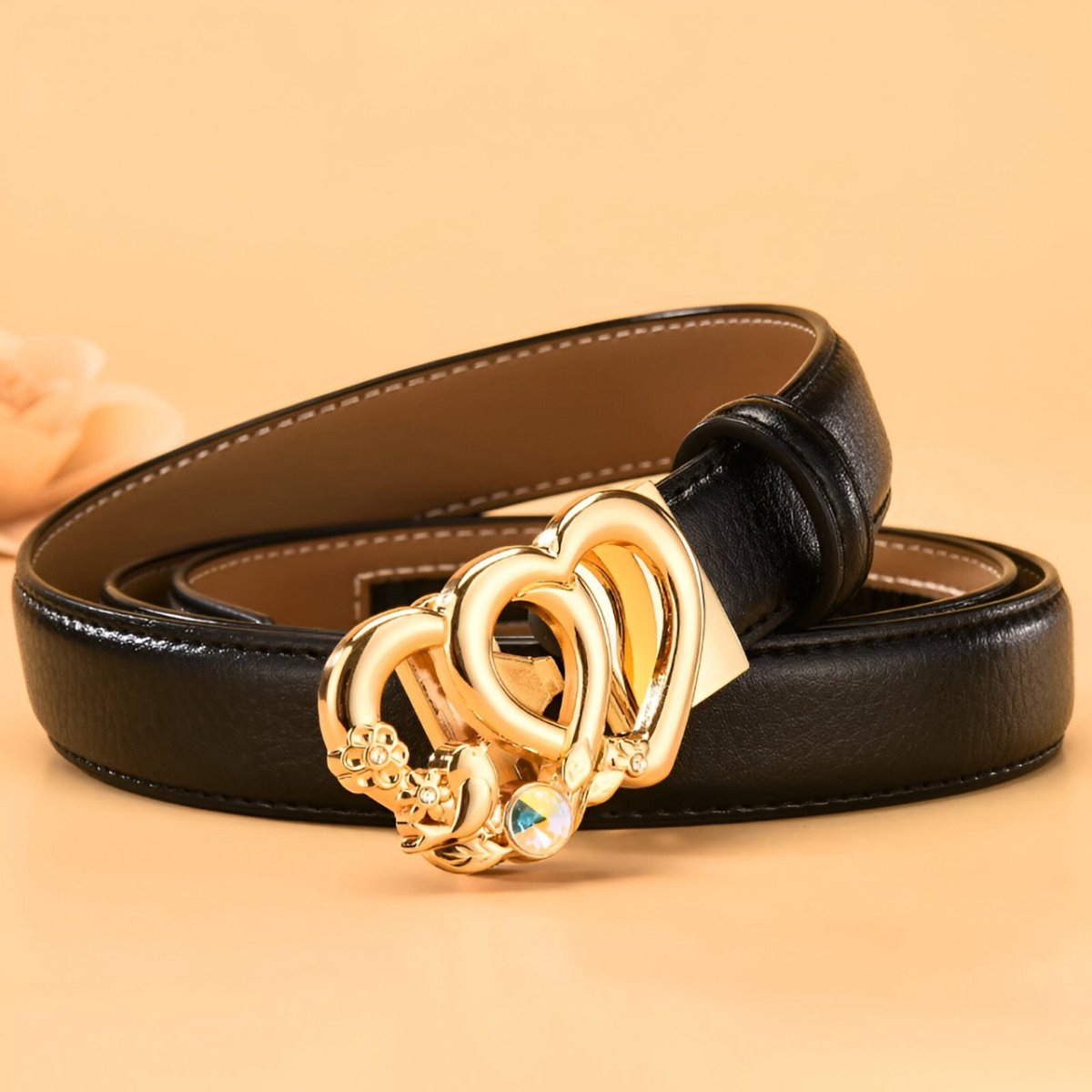 Belt auBerkeRayyanyatique in leather to buckle double coeur for women, model KiChen - Zictor
